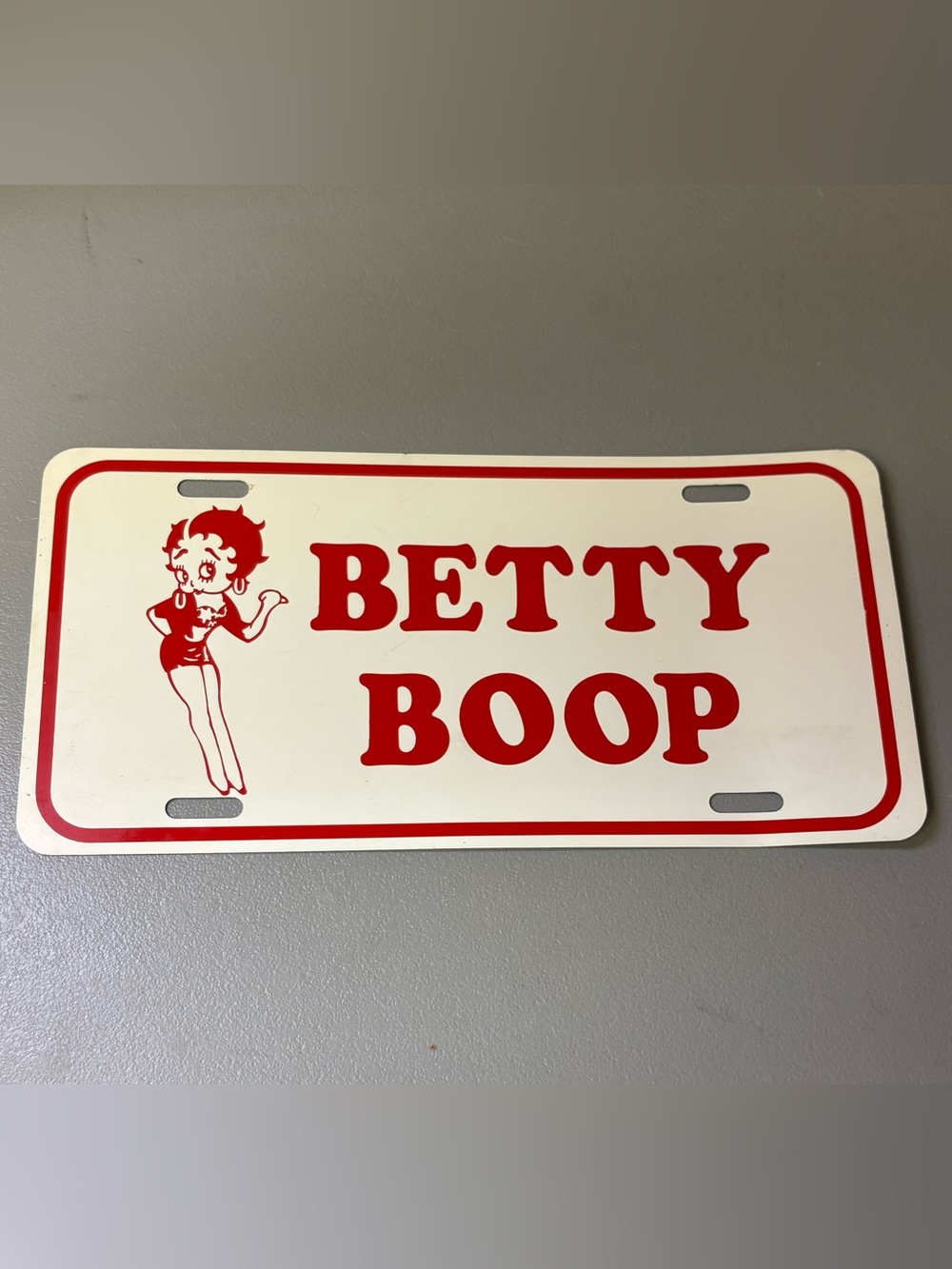 Betty Boop Red on White Vintage-Style Wall Plaque